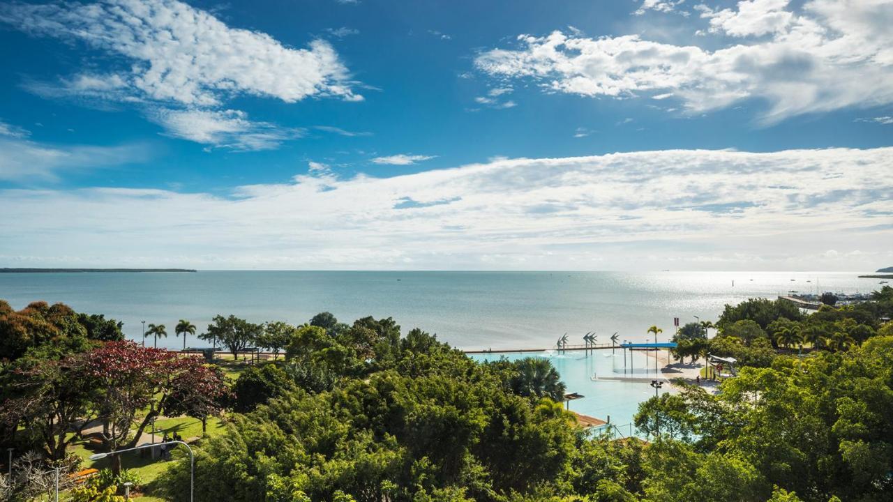 Oaks Cairns Hotel Экстерьер фото