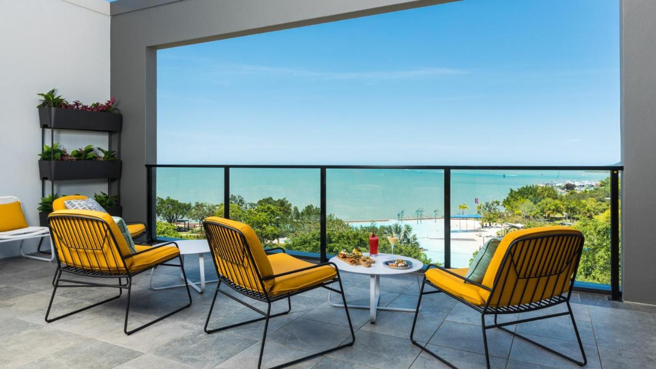 Oaks Cairns Hotel Экстерьер фото