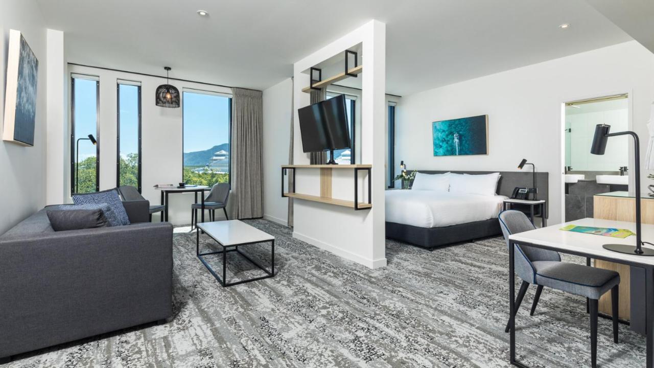 Oaks Cairns Hotel Экстерьер фото