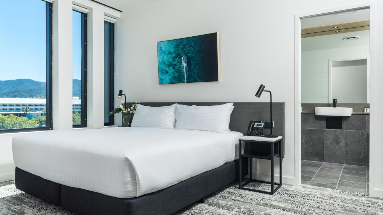 Oaks Cairns Hotel Экстерьер фото