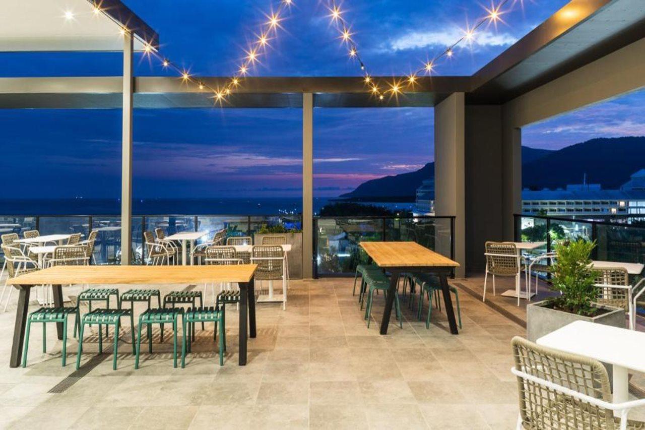 Oaks Cairns Hotel Экстерьер фото