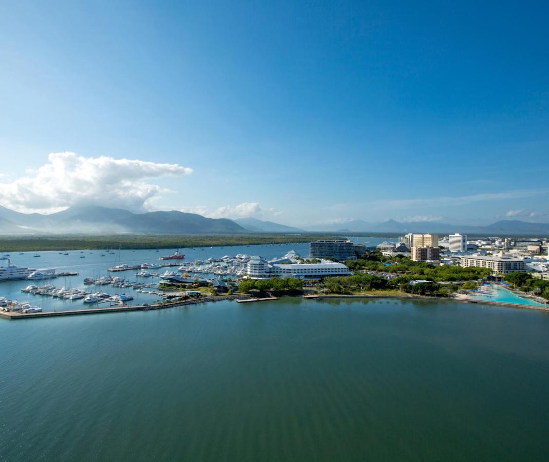 Oaks Cairns Hotel Экстерьер фото